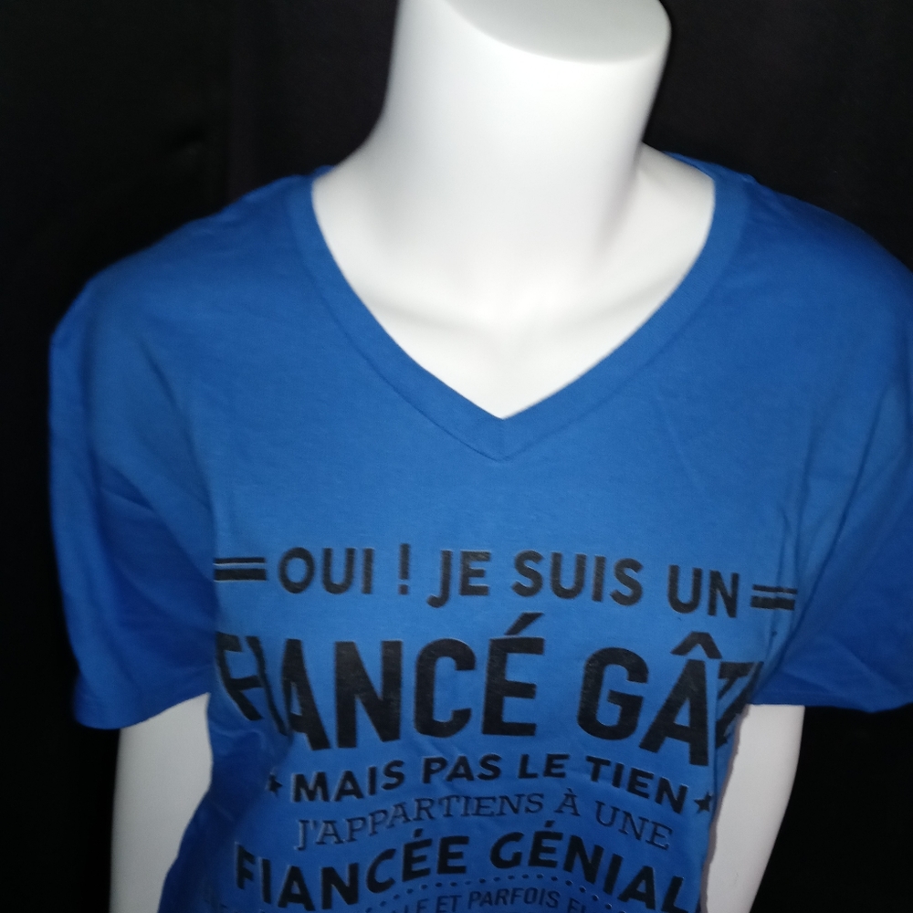 💜Yes, I Am A Fiancé💜 Women's Printed Tee - Picture 2 of 6